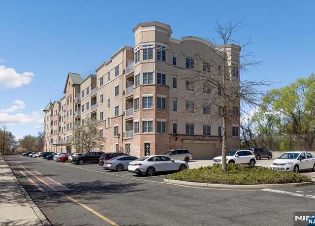 Property at 3204 Windsor Park Ct #3204, Englewood, NJ 07631, 2 beds, 2 baths