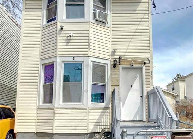 Property at 301 Nye Ave, Irvington, NJ 07111, 3 beds, 2.5 baths