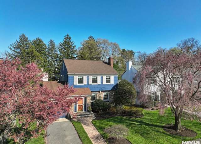 Property at 4 Stonehenge Rd, Montclair, NJ 07043, 3 beds, 2 baths