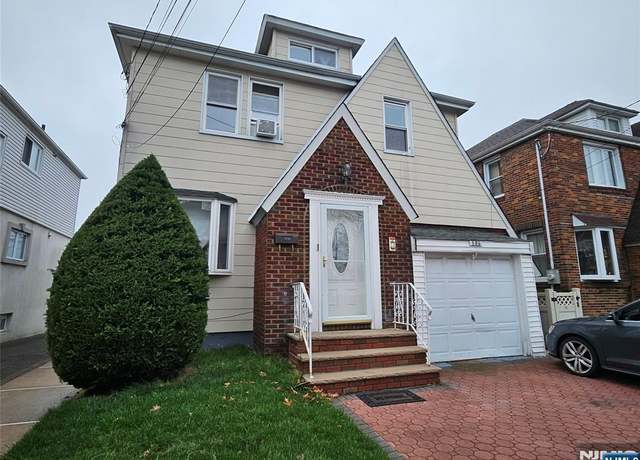 Property at 565 Monroe Pl, Ridgefield, NJ 07657, 4 beds, 4 baths