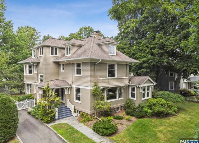 Property at 171 Wildwood Ave, Montclair, NJ 07043, 5 beds, 3.5 baths