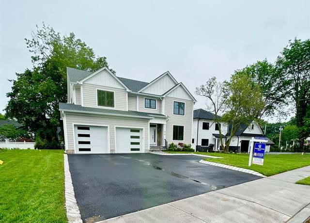 Property at 414 Tappan Rd, Northvale, NJ 07647, 5 beds, 3.5 baths