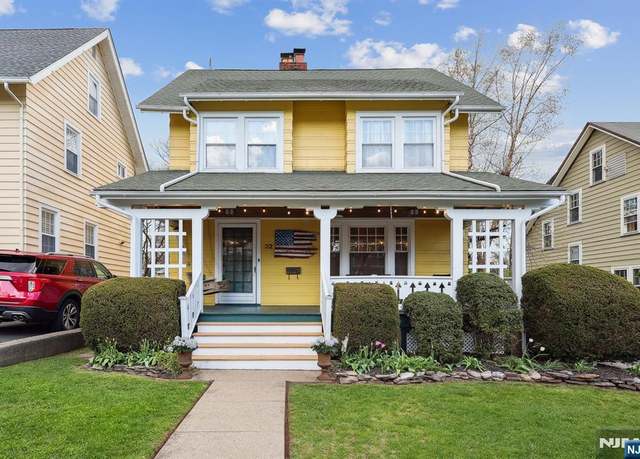 Property at 32 Appleton Rd, Glen Ridge, NJ 07028, 5 beds, 1.5 baths