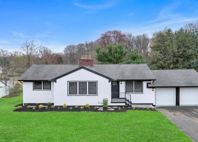 Property at 76 Hollywood Ave, Fairfield, NJ 07004, 3 beds, 2 baths