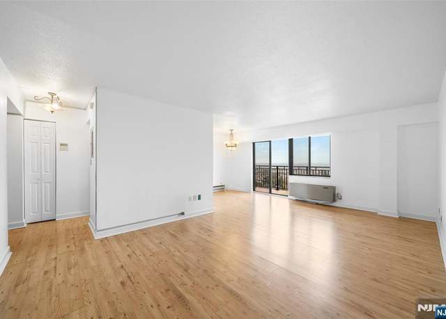 Property at 233 12th St Unit 5E, Palisades Park, NJ 07650, 1 bed, 1 bath