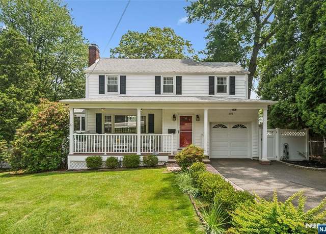 Property at 371 Fairview Ave, Cedar Grove, NJ 07009, 3 beds, 1.5 baths