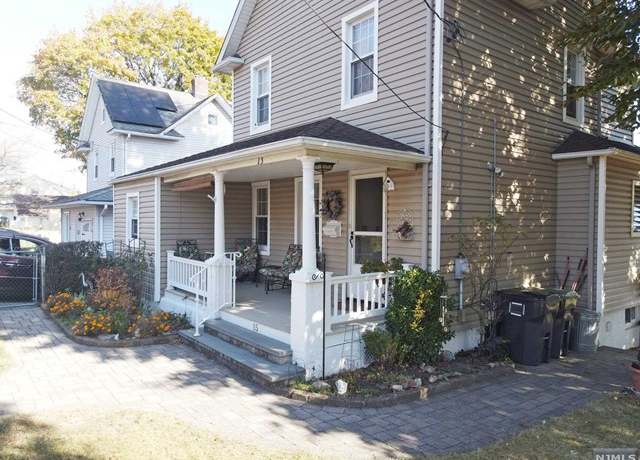 Property at 15 Melrose Ave, Bergenfield, NJ 07621, 3 beds, 2 baths