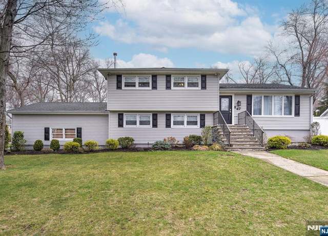 Property at 47 Seneca Trl, Wayne, NJ 07470, 3 beds, 2.5 baths