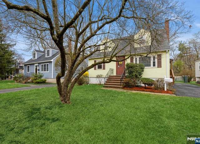 Property at 195 Linden Ave, Verona, NJ 07044, 4 beds, 2 baths