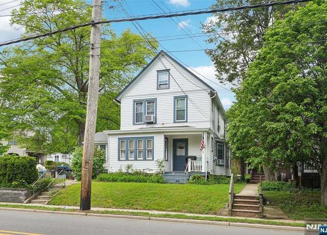 Property at 412 S Maple Ave, Glen Rock, NJ 07452, 6 beds, 2 baths