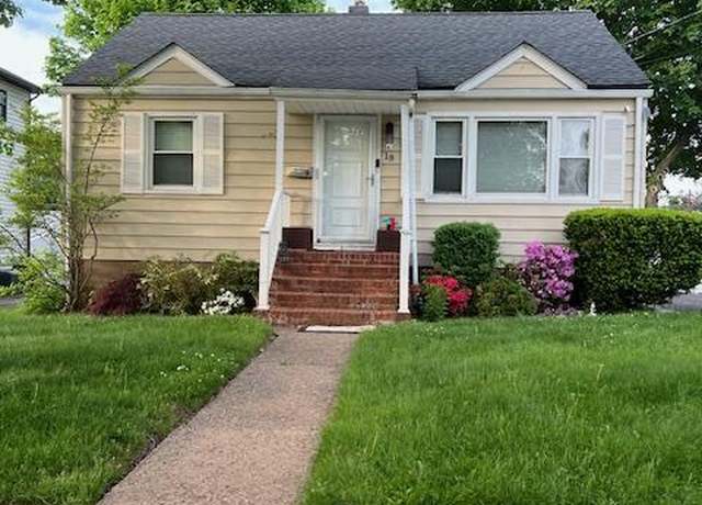 Property at 18 Livingston St, Clifton, NJ 07013, 3 beds, 1.5 baths