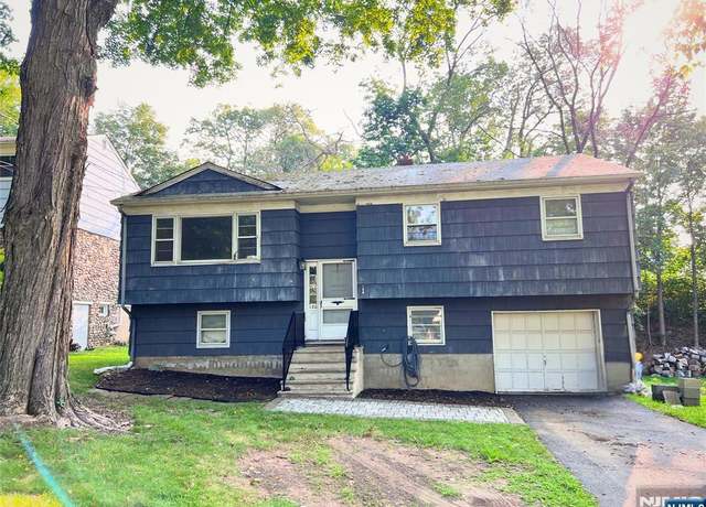Property at 120 Star Lake Rd, Bloomingdale, NJ 07403, 3 beds, 1 bath