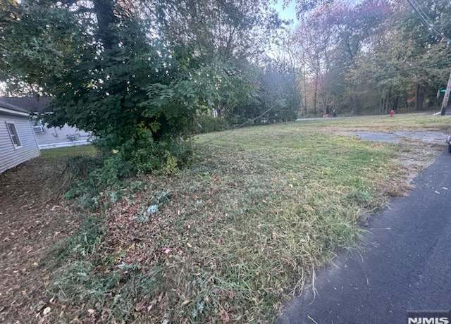 Property at Undisclosed address, Oakland, NJ 07436