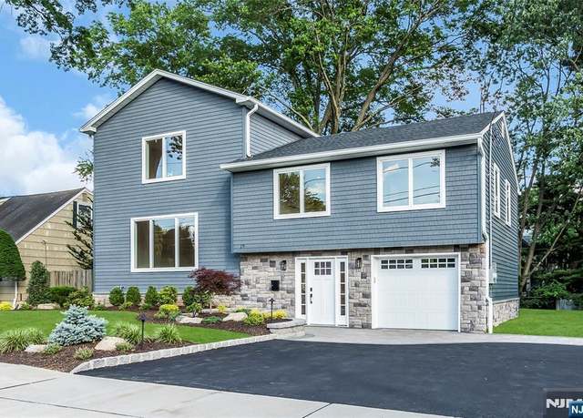 Property at 19 Ann St, Verona, NJ 07044, 4 beds, 3.5 baths