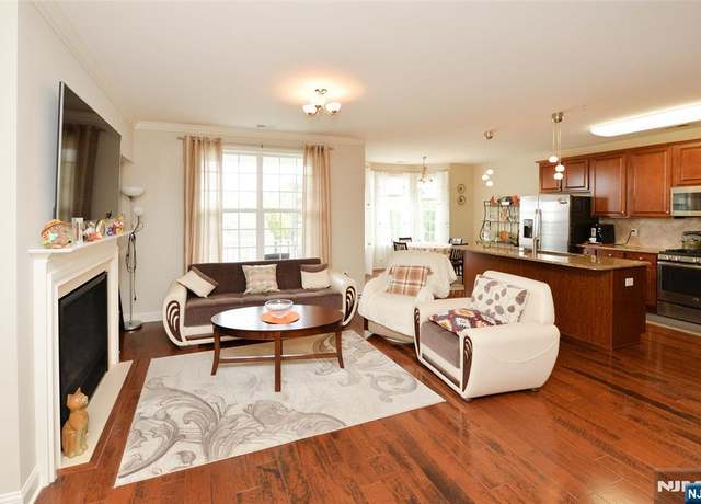 Property at 3 Pebble Rd Unit D2, Woodland Park, NJ 07424, 2 beds, 2 baths