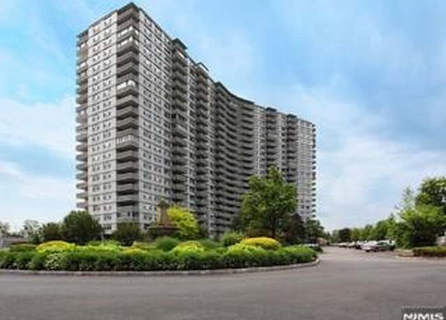 Property at 2000 Linwood Ave Unit 18G, Fort Lee, NJ 07024, 2 beds, 2 baths