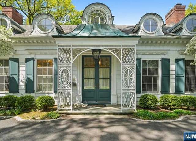 Property at 130 Hillside Ave, Englewood, NJ 07631, 4 beds, 4.5 baths