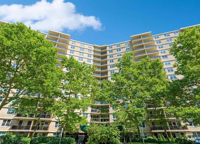 Property at 2200 N Central Rd, Fort Lee, NJ 07024, 3 beds, 2 baths
