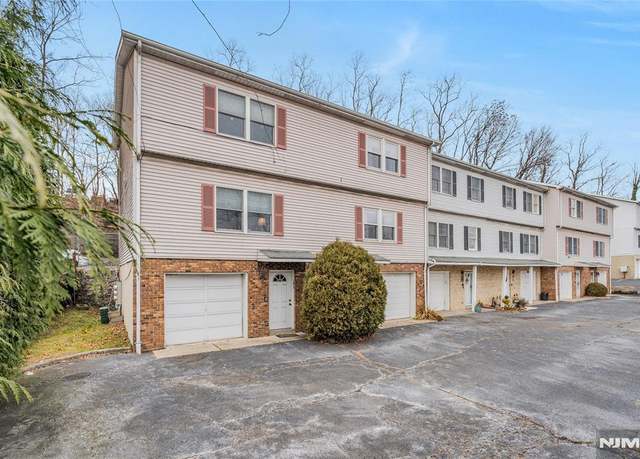 Property at 185 Main St, Prospect Park, NJ 07508, 2 beds, 1.5 baths