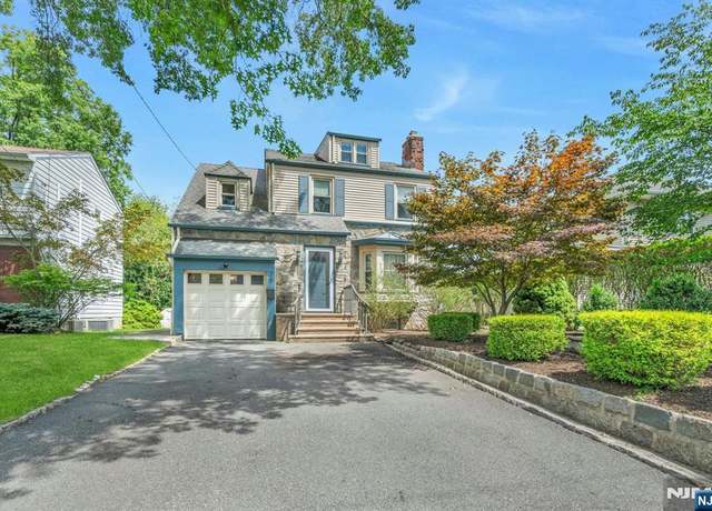Property at 78 Bradford Ave, Cedar Grove, NJ 07009, 4 beds, 1.5 baths