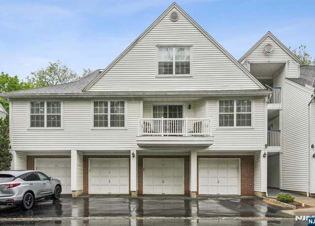 Property at 5-2 Vernon Ct, Waldwick, NJ 07463, 2 beds, 2 baths