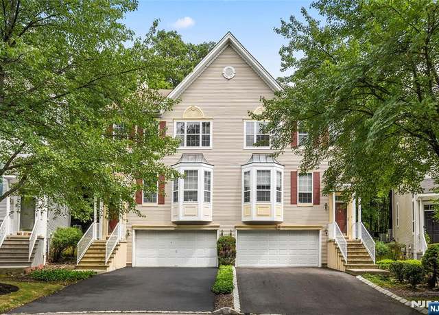 Property at 58 Eider Ct #58, Wayne, NJ 07470, 3 beds, 2.5 baths