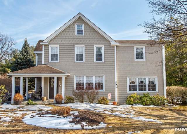 Property at 490 Mountain Ave, Caldwell, NJ 07006, 4 beds, 2 baths