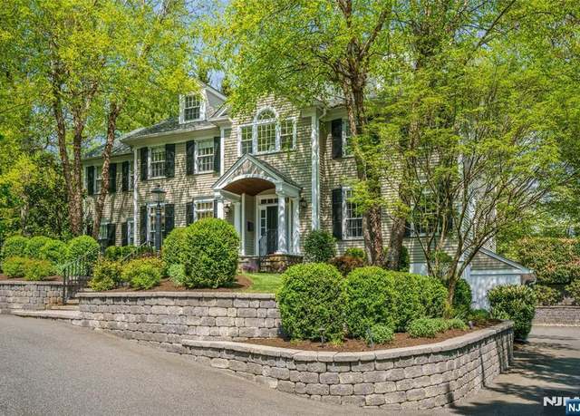 Property at 74 White Oak Ridge Rd, Millburn, NJ 07078, 6 beds, 6 baths