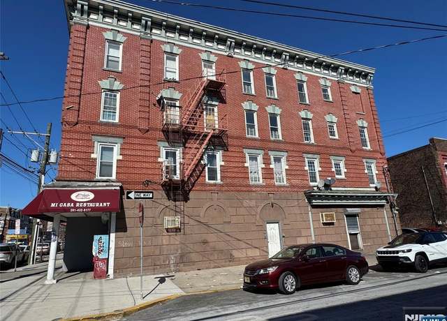 Property at 372 Communipaw Ave #4, Jersey City, NJ 07304, 2 beds, 1 bath