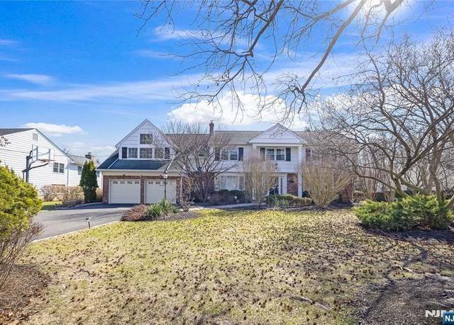 Property at 329 Dunham Pl, Glen Rock, NJ 07452, 5 beds, 3.5 baths