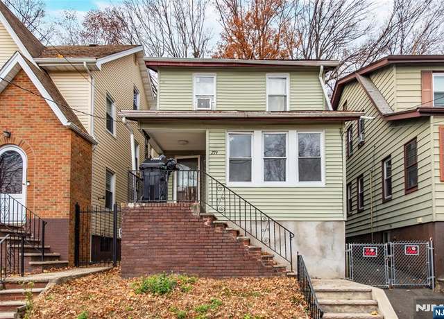 Property at 279 Smith St, Newark, NJ 07106, 3 beds, 1.5 baths