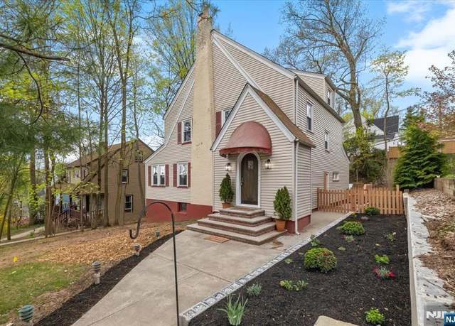 Property at 218 Conway Ct, South Orange Village, NJ 07079, 4 beds, 2.5 baths