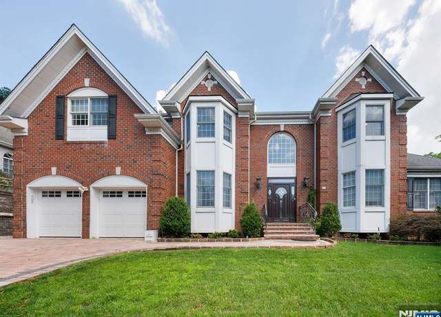 Property at 212 Bennington Ter, Paramus, NJ 07652, 5 beds, 5 baths