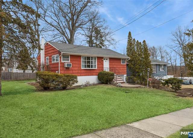 Property at 137 Lincoln Pl, Waldwick, NJ 07463, 2 beds, 1 bath