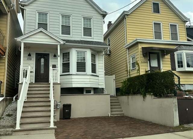 Property at 159 Anderson Ave, Wallington, NJ 07057, 3 beds, 2.5 baths