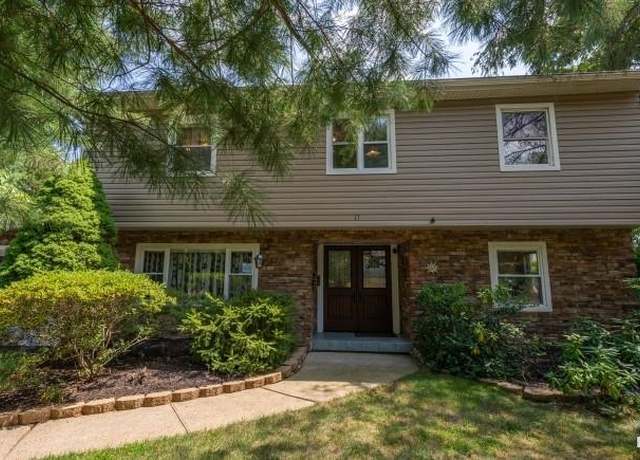 Property at 17 Clifford Dr, Wayne, NJ 07470, 4 beds, 2 baths