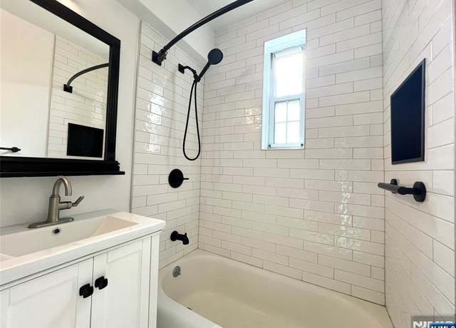 Property at 8300 Boulevard East Unit 4G, North Bergen, NJ 07047, 1 bed, 1 bath