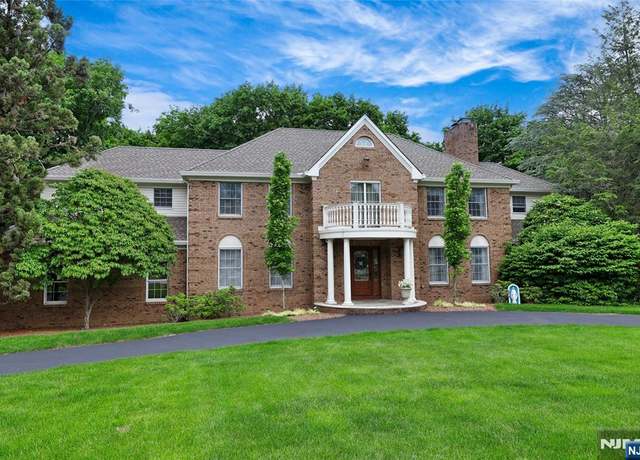 Property at 627 Kuliana Ct, Franklin Lakes, NJ 07417, 6 beds, 5.5 baths