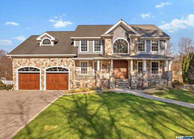 Property at 9 Duck Pond Ln, Ramsey, NJ 07446, 4 beds, 3.5 baths