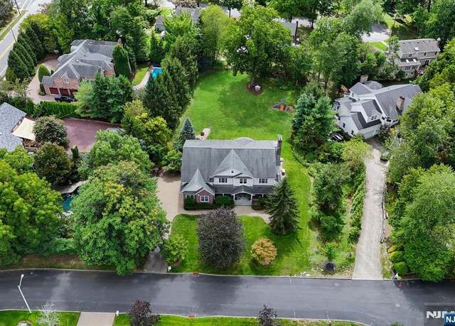 Property at 6 Lauren Pond Ct, Demarest, NJ 07627, 6 beds, 5.5 baths