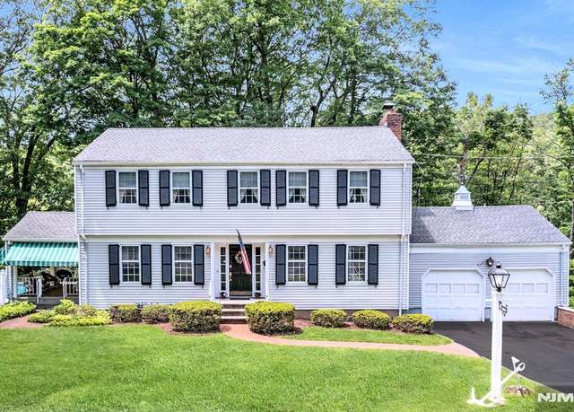 Property at 57 Thunderbird Dr, Oakland, NJ 07436, 5 beds, 3.5 baths