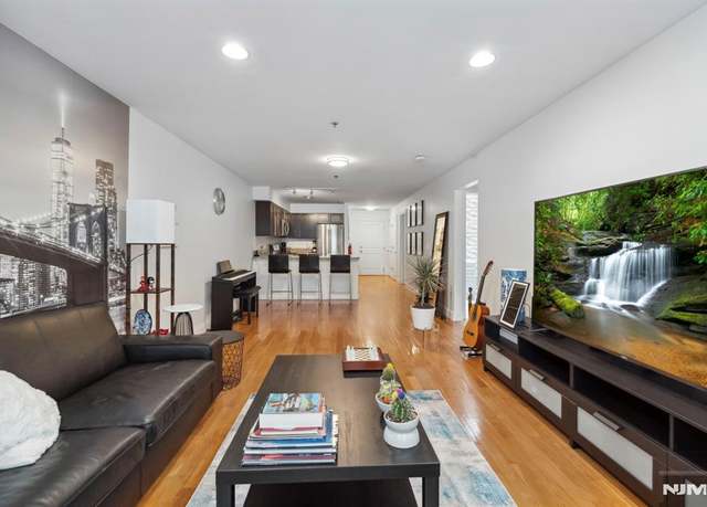 Property at 5711 Jefferson St #405, West New York, NJ 07093, 1 bed, 1 bath