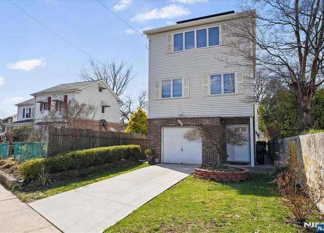 Property at 414 Broughton Ave, Bloomfield, NJ 07003, 3 beds, 2.5 baths