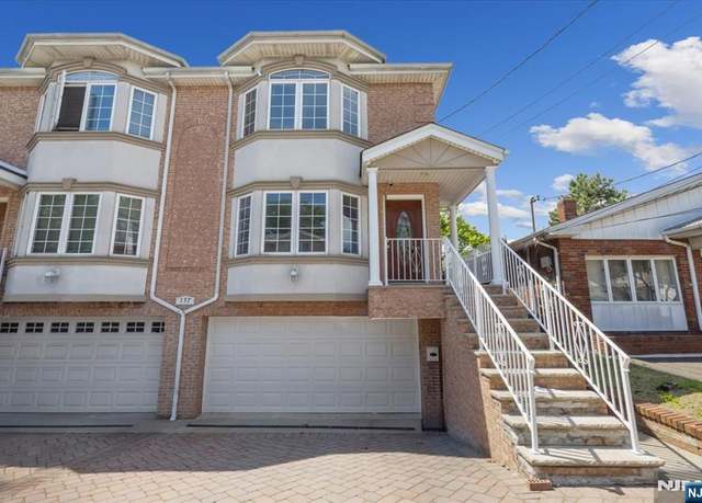Property at 137 Morningside Ln Unit B, Palisades Park, NJ 07650, 3 beds, 3.5 baths