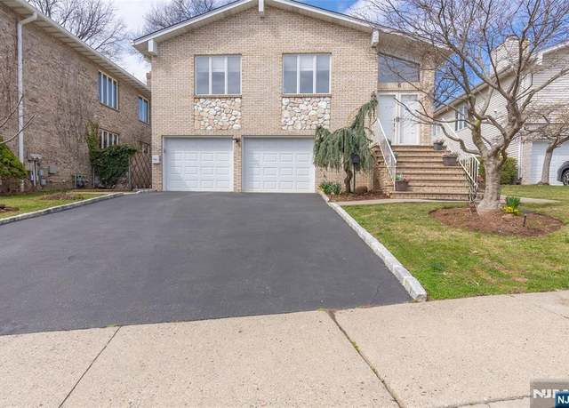 Property at 6 Livi Ct, Elmwood Park, NJ 07407, 6 beds, 4 baths