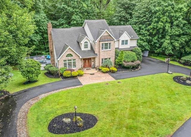 Property at 101 Long Hill Rd, Oakland, NJ 07436, 4 beds, 3.5 baths