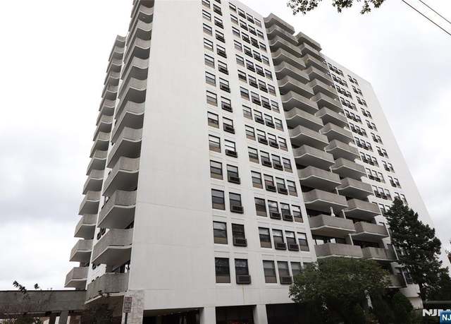 Property at 1600 Center Ave Unit 11H, Fort Lee, NJ 07024, 2 beds, 2 baths