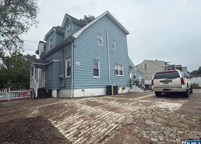 Property at 274-282 Broadway, Paterson, NJ 07522, 6 beds, 2.5 baths