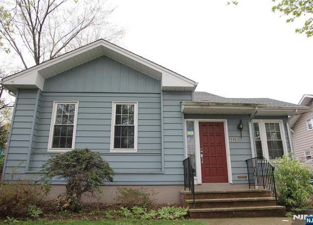Property at 586 Hillside St, Ridgefield, NJ 07657, 4 beds, 4 baths