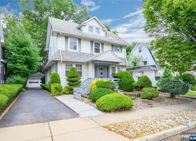 Property at 390 South Pkwy, Clifton, NJ 07014, 3 beds, 1.5 baths